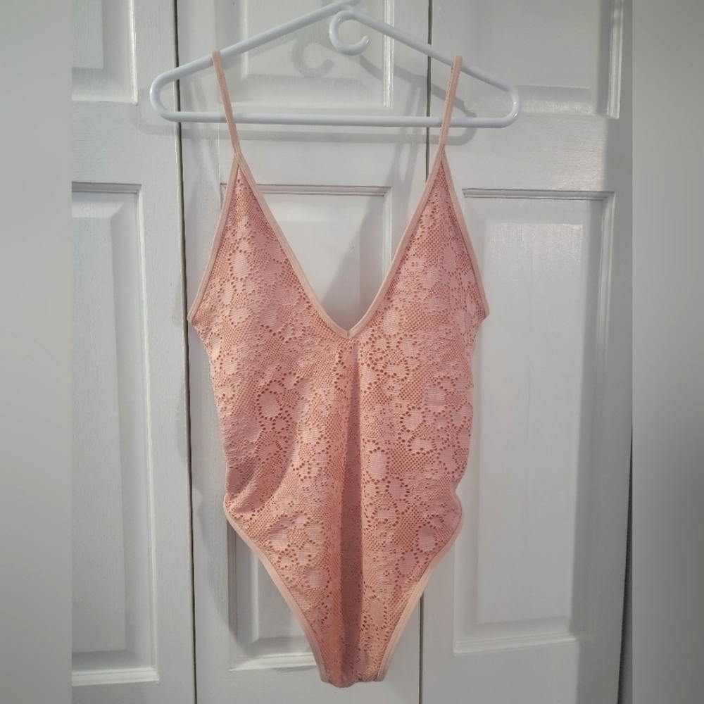Aerie One Piece Swimsuit Pink Crochet Boho High Cut Leg Cheeky Padded Large